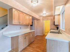 1220  Farnham Court E, Irving Texas 75062