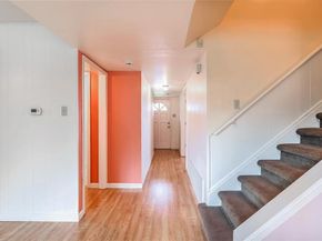 1220  Farnham Court E, Irving Texas 75062