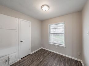 6732  Plantation Road , Forest Hill Texas 76140