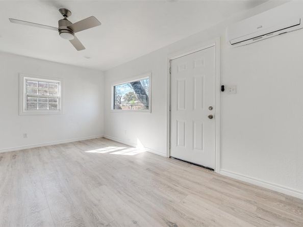 1559 E Ohio Avenue , Dallas Texas 75216