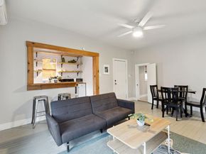 5346  Ash Lane , Dallas Texas 75223