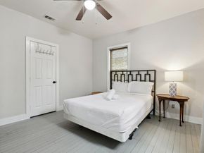 5346  Ash Lane , Dallas Texas 75223