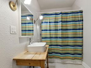 5346  Ash Lane , Dallas Texas 75223