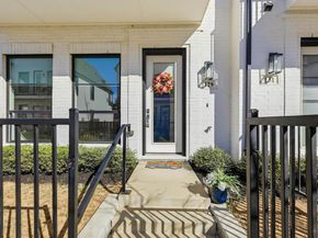 129  Garden Court E, Arlington Texas 76013