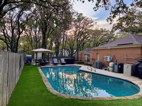 1205  Riverview Drive , Arlington Texas 76012