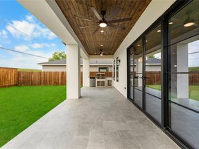 741  Edgefield Road , Fort Worth Texas 76107