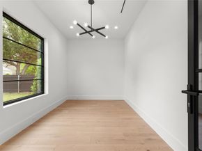 741  Edgefield Road , Fort Worth Texas 76107