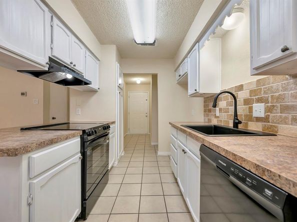 821  Timberoaks Drive , Azle Texas 76020