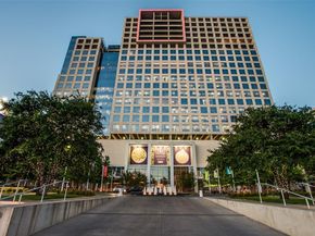 1717  Arts Plaza  1808, Dallas Texas 75201