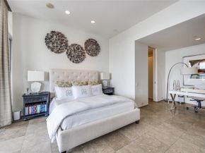 1717  Arts Plaza  1808, Dallas Texas 75201