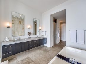 1717  Arts Plaza  1808, Dallas Texas 75201