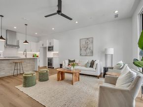 3612  San Jacinto   107, Dallas Texas 75204