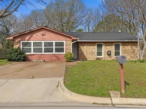 2529  Freedom Lane , Denton Texas 76209
