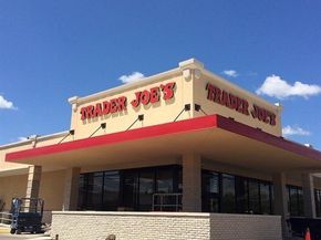7640 W Greenway Boulevard  6E, Dallas Texas 75209