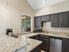 7640 W Greenway Boulevard  6E, Dallas Texas 75209