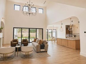 5510  Del Roy Drive , Dallas Texas 75230