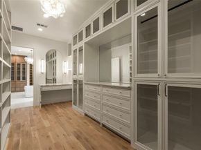 5510  Del Roy Drive , Dallas Texas 75230