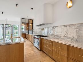 5510  Del Roy Drive , Dallas Texas 75230