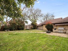 1014  Kingston Drive , Mansfield Texas 76063