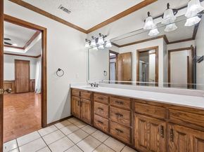 1014  Kingston Drive , Mansfield Texas 76063