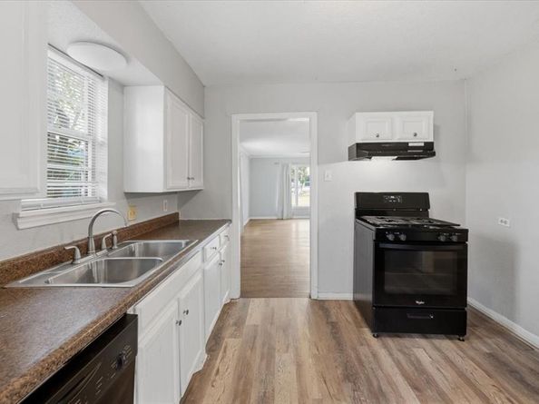 4301  Valentine Street , Fort Worth Texas 76107