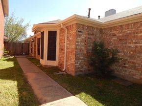 5204  Welbeck Court , Garland Texas 75043