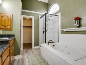 9432  Blue Jay Way , Irving Texas 75063