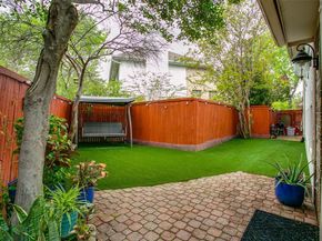 9432  Blue Jay Way , Irving Texas 75063
