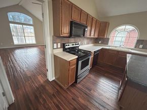 5002  Redwater Drive , Arlington Texas 76018