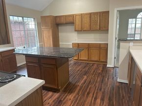 5002  Redwater Drive , Arlington Texas 76018