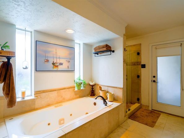 7728  Bantry Lane , Dallas Texas 75248