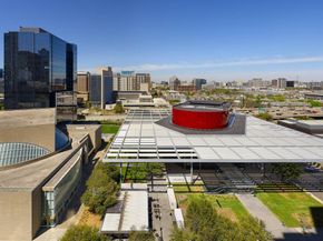 1747  Leonard Street  1102, Dallas Texas 75201