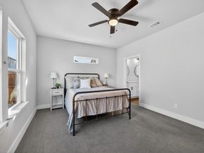 1913 E Myrtle Street , Fort Worth Texas 76104