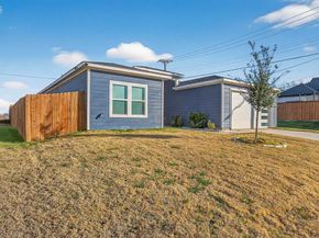 1913 E Myrtle Street , Fort Worth Texas 76104