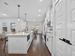 1913 E Myrtle Street , Fort Worth Texas 76104