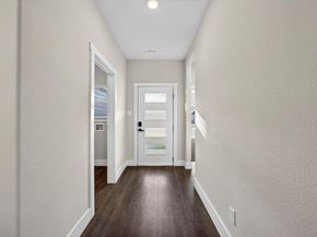 1913 E Myrtle Street , Fort Worth Texas 76104