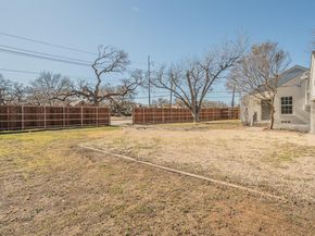 100  Crestwood Drive , Fort Worth Texas 76107