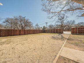 100  Crestwood Drive , Fort Worth Texas 76107