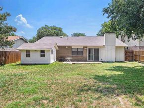 1934  Lost Creek Drive , Arlington Texas 76006