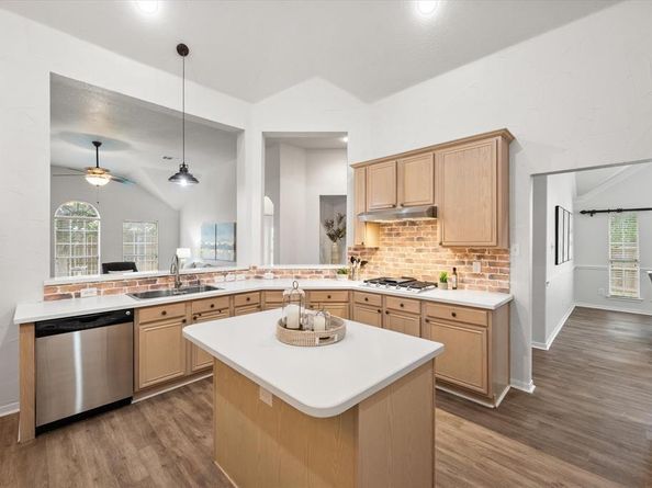 106  Rolling Rock Drive , Trophy Club Texas 76262