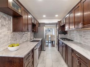 2906  Pacific Court , Irving Texas 75062