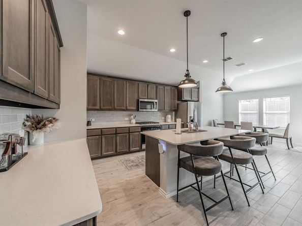 744  Stone Eagle Drive , Azle Texas 76020