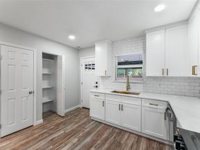 10204  San Juan Avenue , Dallas Texas 75228