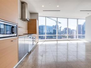 2430  Victory Park Lane  1809, Dallas Texas 75219