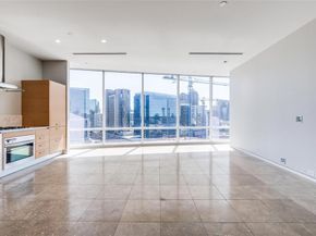 2430  Victory Park Lane  1809, Dallas Texas 75219