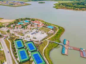 1019  Ivy Charm Way , Arlington Texas 76005