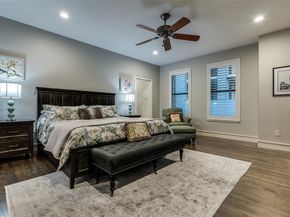 2111  Albany Street , Dallas Texas 75201