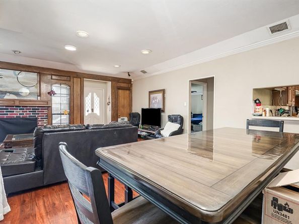 2825  Stoneridge Drive , Garland Texas 75044