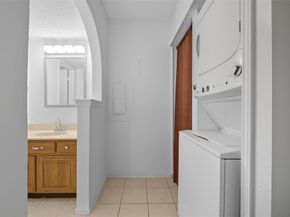 2310  Bamboo Drive  J207, Arlington Texas 76006