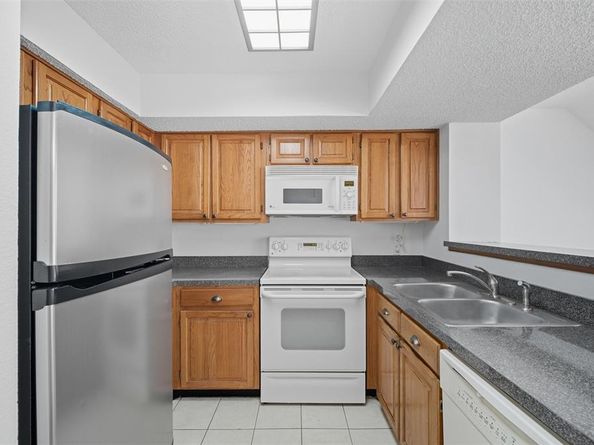 2310  Bamboo Drive  J207, Arlington Texas 76006